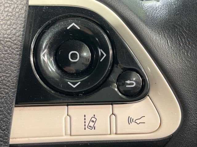 TOYOTA PRIUS 2016 Image 31