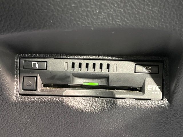 TOYOTA PRIUS 2016 Image 31