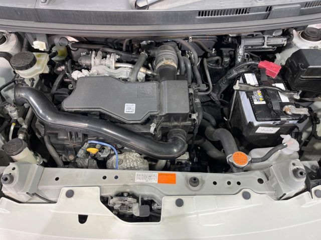 TOYOTA TANK 2018 Image 31