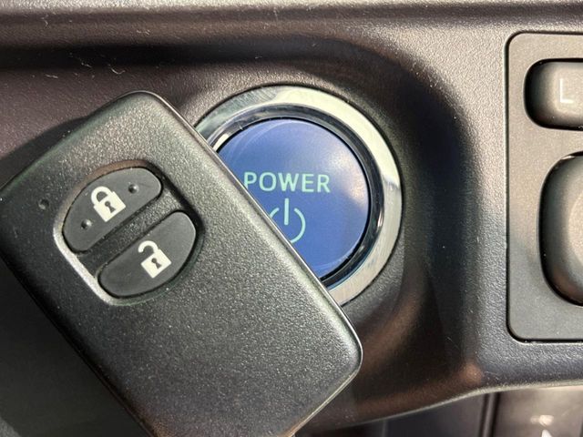 TOYOTA AQUA 2014 Image 31