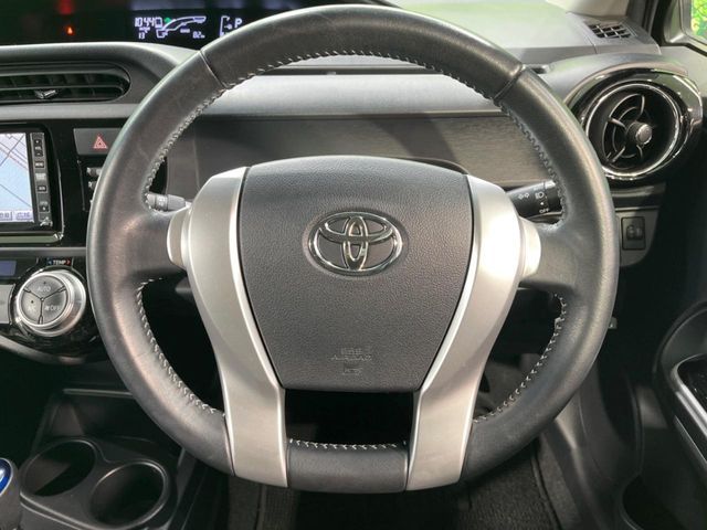 TOYOTA AQUA 2014 Image 31