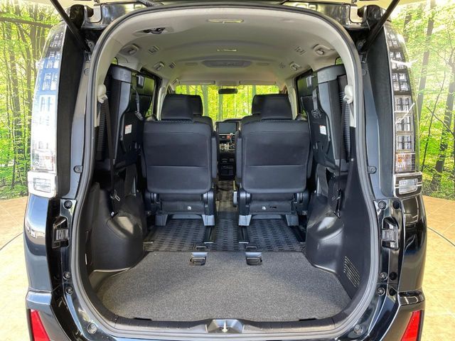 TOYOTA VOXY 2015 Image 31