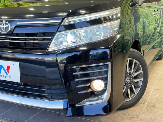 TOYOTA VOXY 2015 Image 31