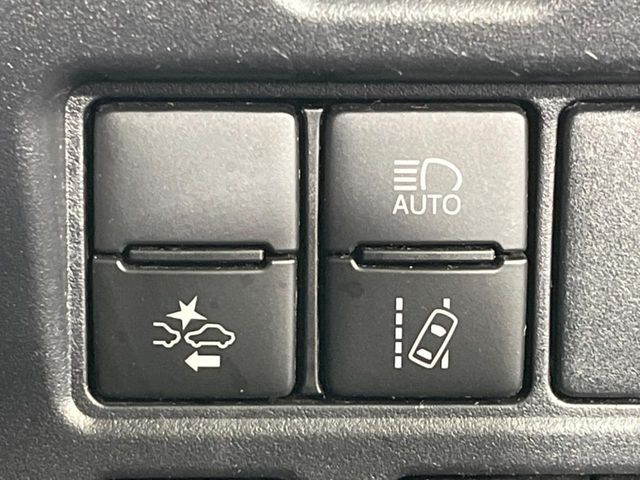 TOYOTA VOXY 2020 Image 31