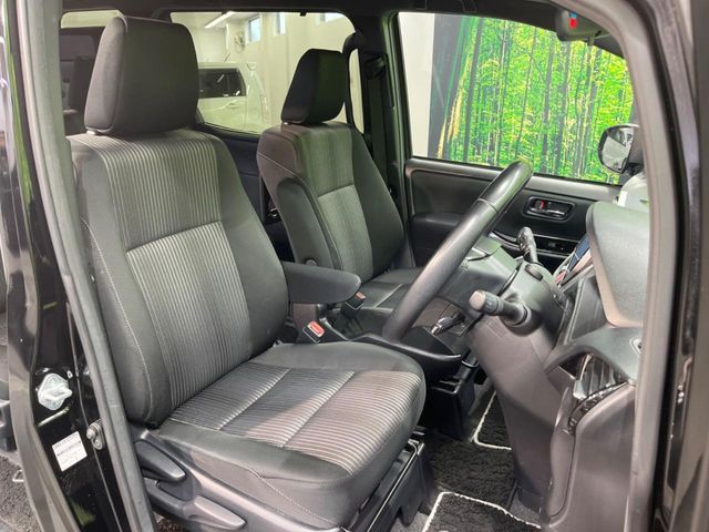 TOYOTA VOXY 2020 Image 31