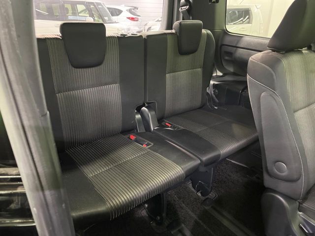 TOYOTA VOXY 2020 Image 31