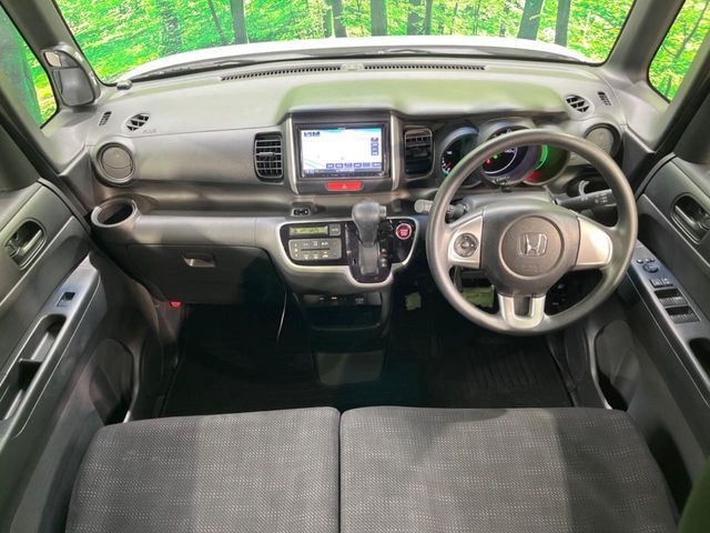 HONDA N BOX 2017 Image 31
