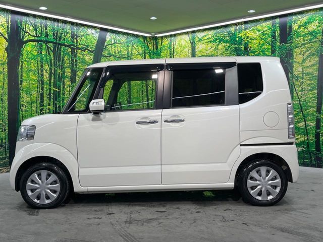 HONDA N BOX 2017 Image 31