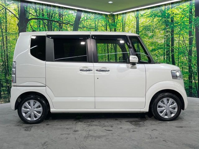 HONDA N BOX 2017 Image 31
