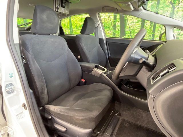 TOYOTA PRIUS 2014 Image 31