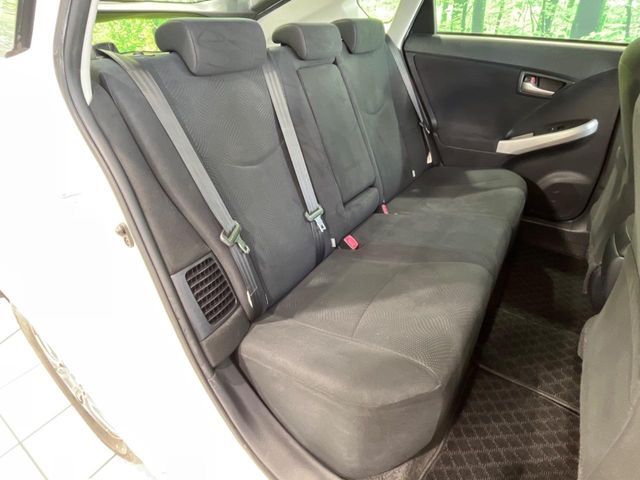 TOYOTA PRIUS 2014 Image 31