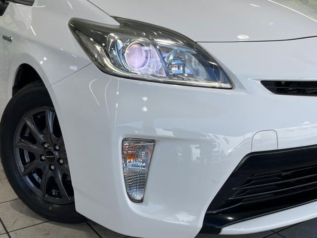 TOYOTA PRIUS 2014 Image 31