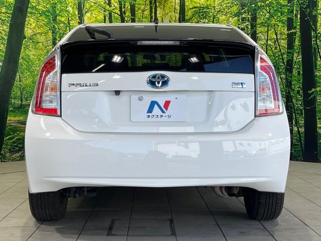 TOYOTA PRIUS 2014 Image 31