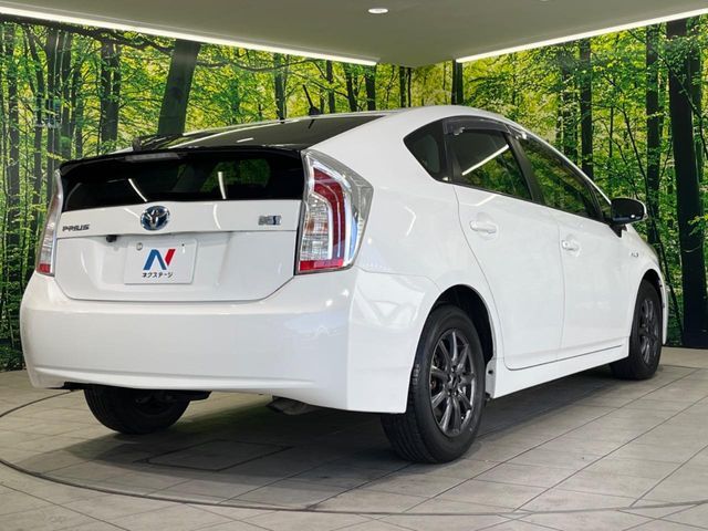 TOYOTA PRIUS 2014 Image 31