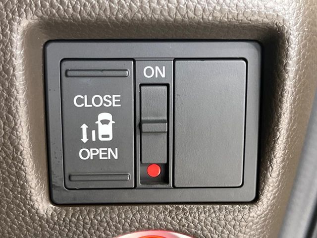 HONDA N BOX 2022 Image 31