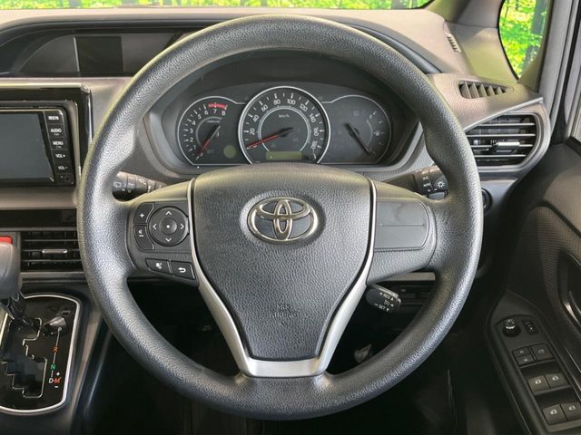 TOYOTA NOAH 2019 Image 31
