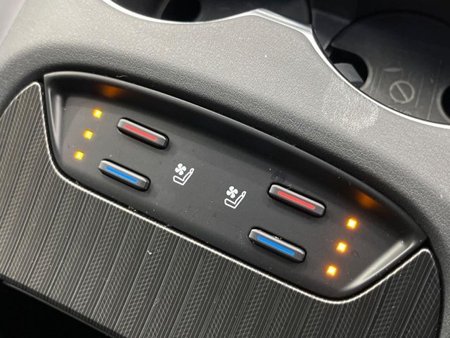 TOYOTA HARRIER HYBRID 2023 Image 31