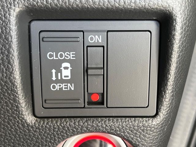 HONDA N BOX CUSTOM 2021 Image 31