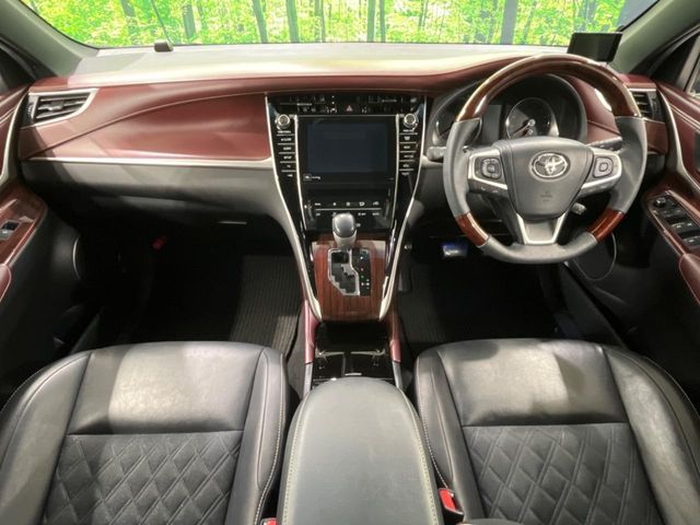 TOYOTA HARRIER 2WD 2017 Image 31