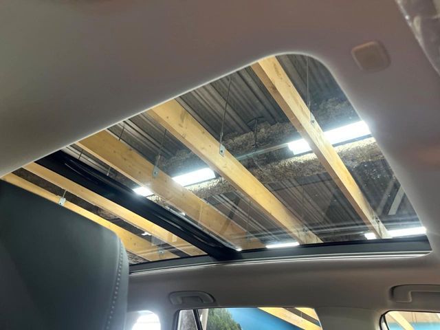 TOYOTA RAV4 HYBRID 4WD 2026 Image 31