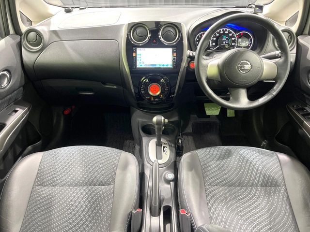 NISSAN NOTE 2012 Image 31