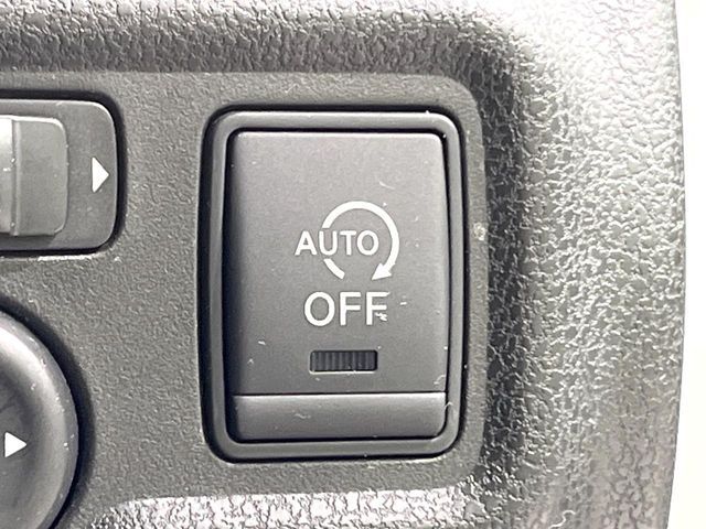 NISSAN NOTE 2012 Image 31