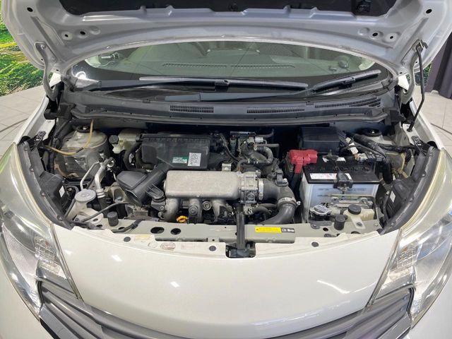 NISSAN NOTE 2012 Image 31