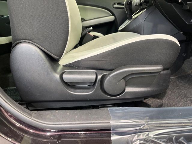 MAZDA DEMIO 2009 Image 31