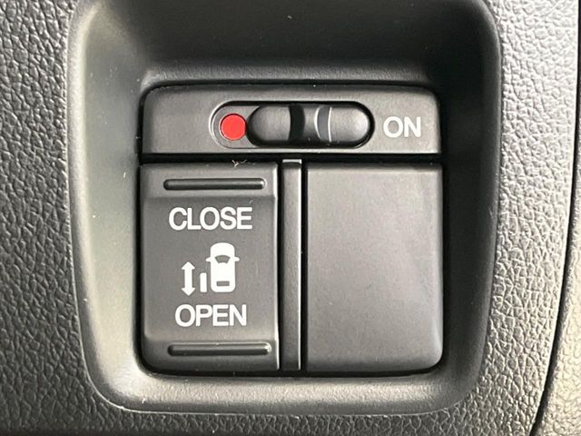 HONDA N BOX CUSTOM 2017 Image 31