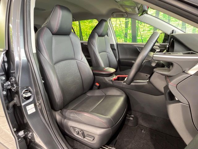 TOYOTA RAV4 HYBRID 4WD 2023 Image 31