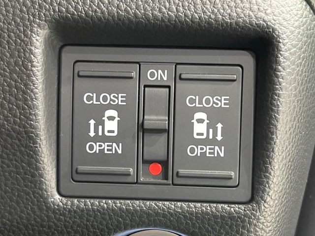 HONDA N BOX CUSTOM 2021 Image 31