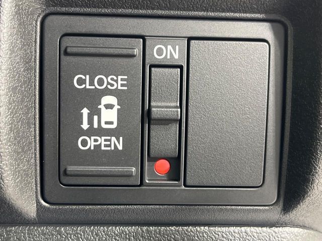 HONDA N BOX CUSTOM 4WD 2025 Image 31