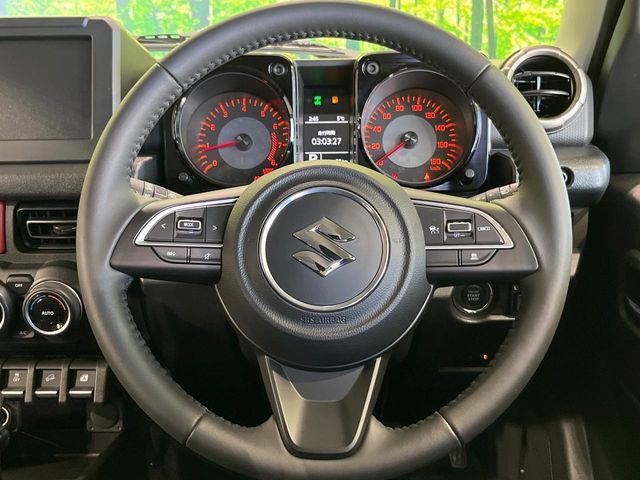 SUZUKI JIMNY NOMADE 2025 Image 31