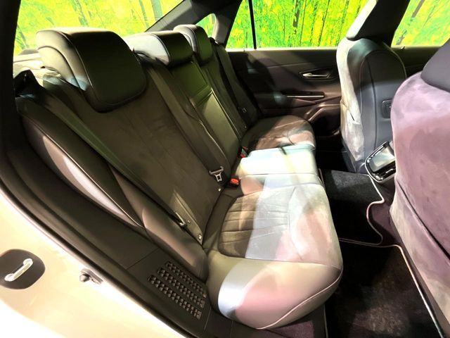 TOYOTA CROWN SEDAN HYBRID 4 2020 Image 31