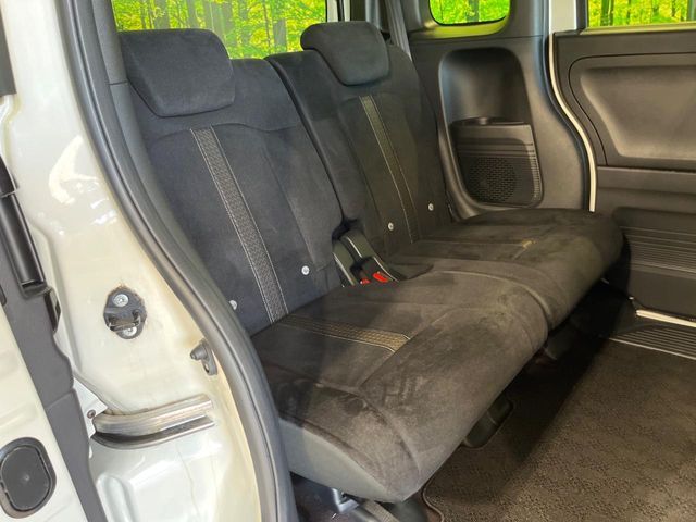 HONDA N BOX CUSTOM 2018 Image 31