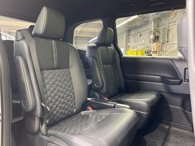 TOYOTA VOXY 4WD 2026 Image 31