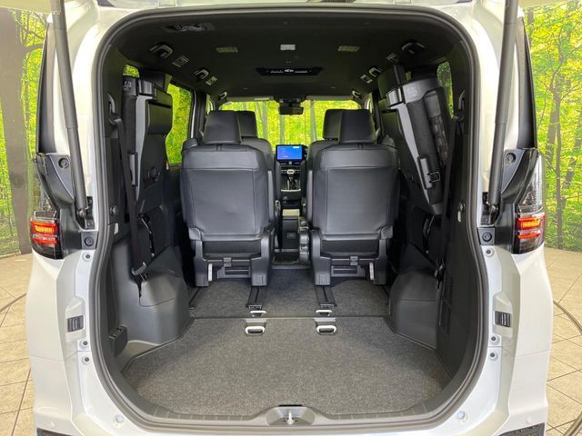 TOYOTA VOXY 4WD 2026 Image 31