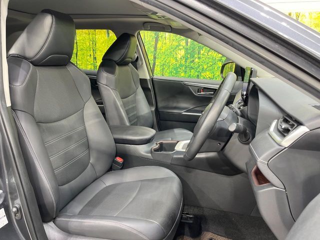 TOYOTA RAV4 HYBRID 4WD 2023 Image 31