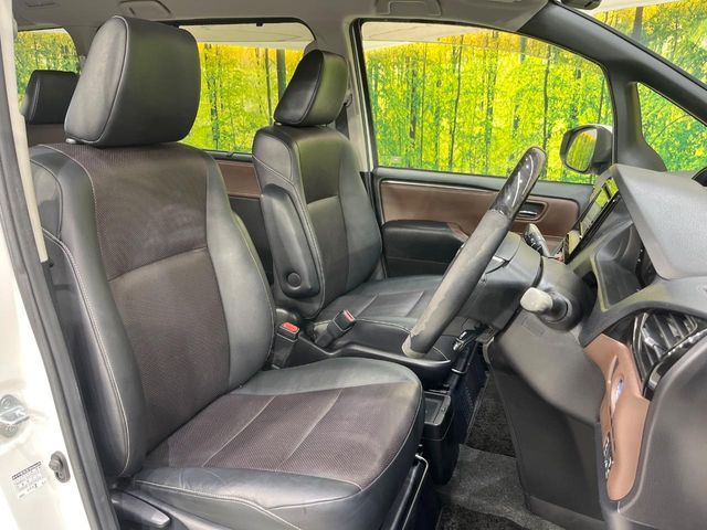 TOYOTA ESQUIRE HYBRID 2015 Image 31