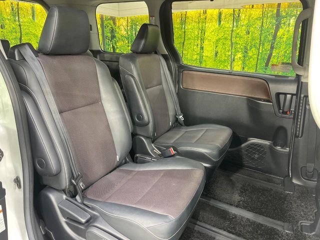 TOYOTA ESQUIRE HYBRID 2015 Image 31