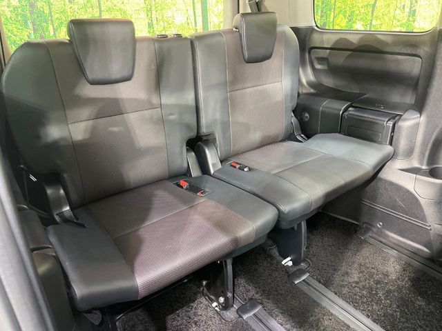 TOYOTA ESQUIRE HYBRID 2015 Image 31