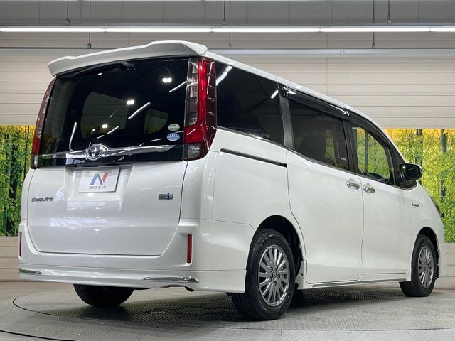 TOYOTA ESQUIRE HYBRID 2015 Image 31