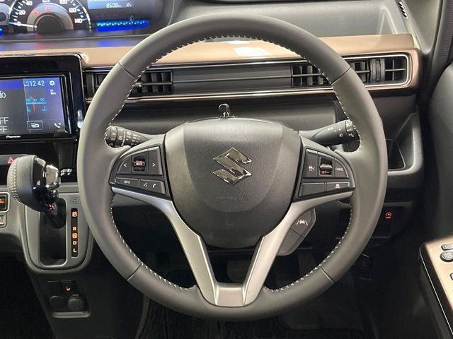 SUZUKI WAGON R CUSTOM Z 2022 Image 31