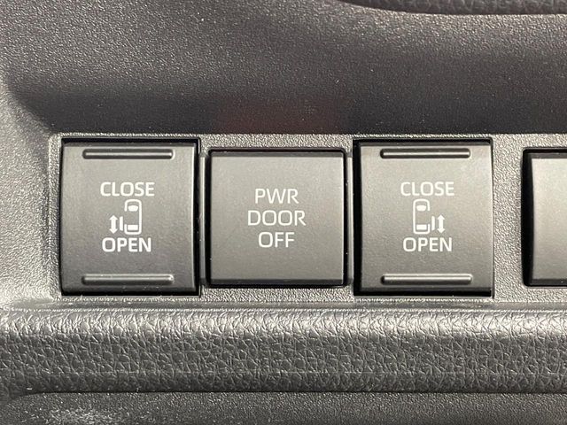 TOYOTA SIENTA HYBRID 2025 Image 31