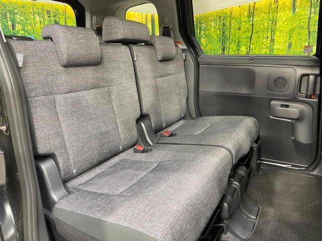 TOYOTA SIENTA HYBRID 2025 Image 31