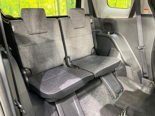 TOYOTA SIENTA HYBRID 2025 Image 31