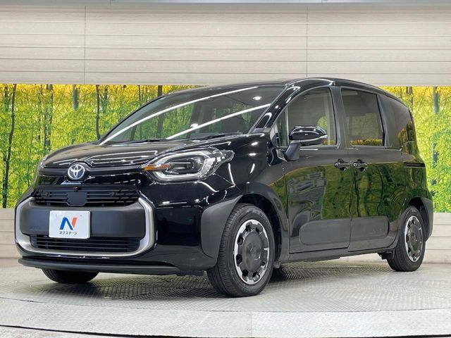 TOYOTA SIENTA HYBRID 2025 Image 31