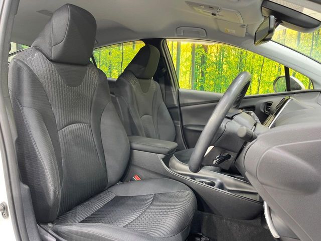 TOYOTA PRIUS 2017 Image 31