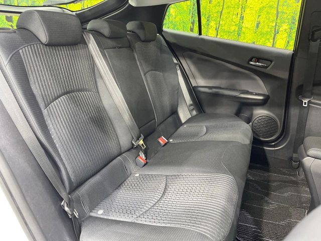 TOYOTA PRIUS 2017 Image 31