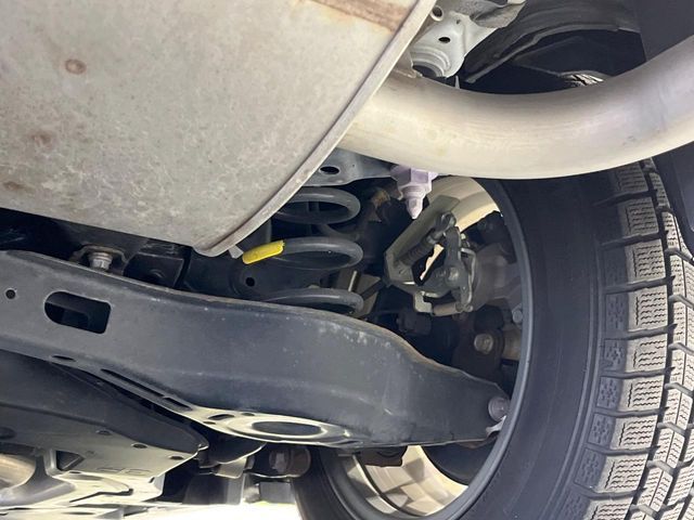 TOYOTA PRIUS 2017 Image 31